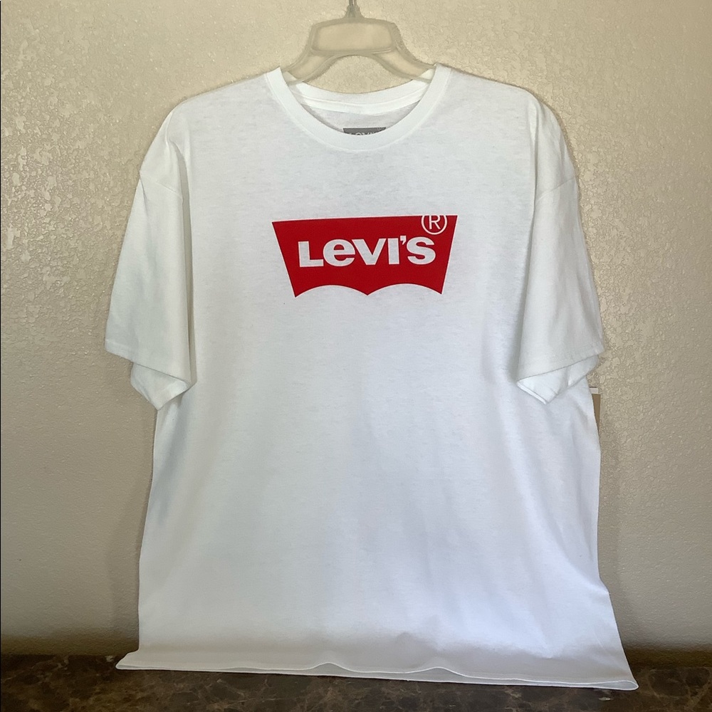 Levi's Men's Batwing Logo T-Shirt NWT Size XL